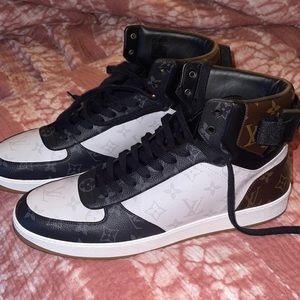 Louis Vuitton rivoli sneakers